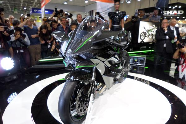 Intermot 2014: Kawasaki Ninja H2 video and uber gallery