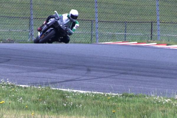 Video: Kawasaki Ninja H2R tested on track