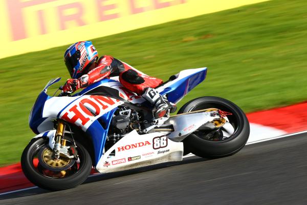 Honda Fireblade designed by Conor Cummins to race at BSB final