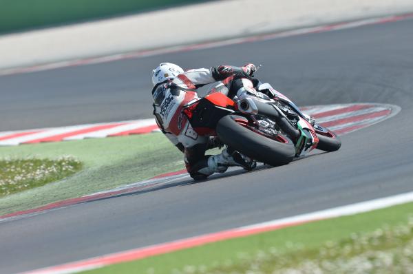 First ride: Aprilia RSV4 RF review