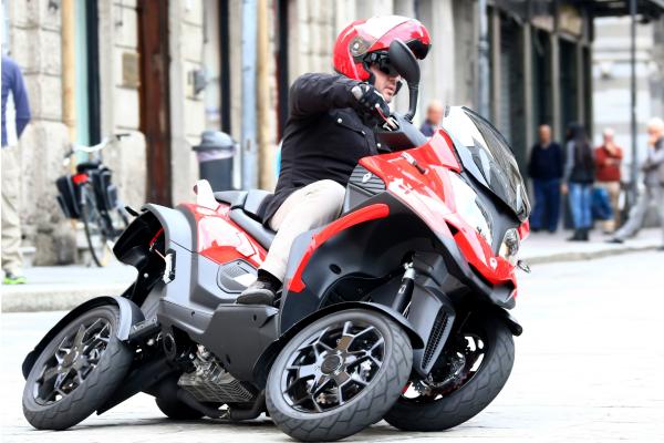 Piaggio and KTM developing electric commuter