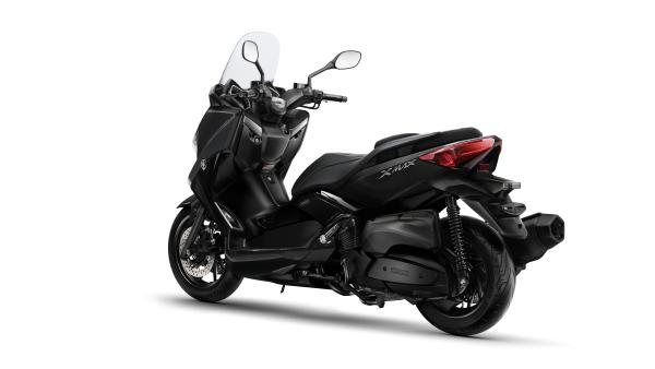 New X-MAX IRON MAX heads Yamaha scooter updates for 2016