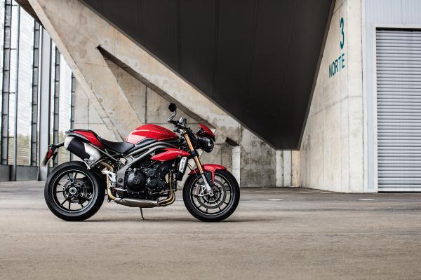 New Triumph Speed Triple revealed