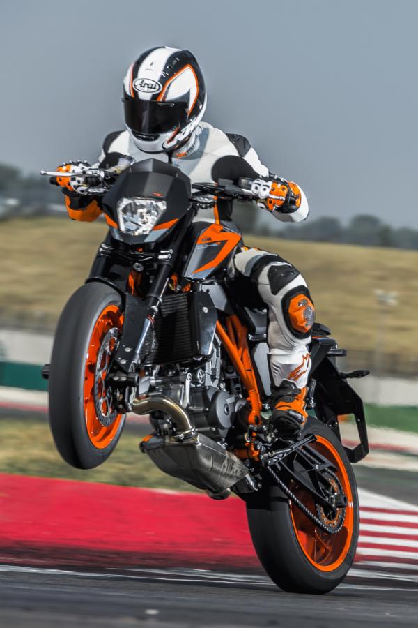 KTM announces new 690 Duke and 690 Duke R