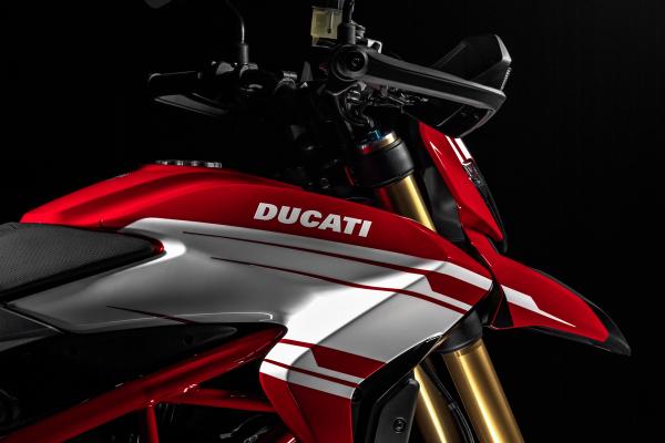 New Ducati Hypermotard 939 & 939 SP and Hyperstrada 939