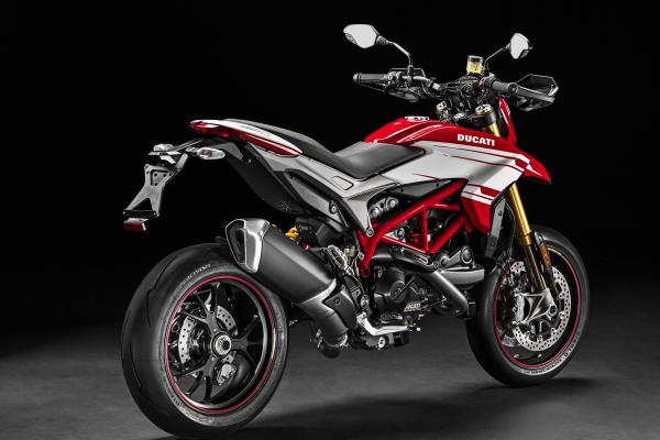 New Ducati Hypermotard 939 & 939 SP and Hyperstrada 939