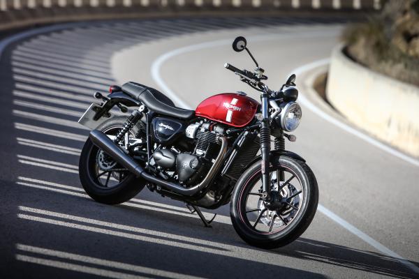 Triumph Street Twin 2016 review