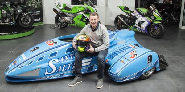 Chris Walker makes surprising sidecar switch