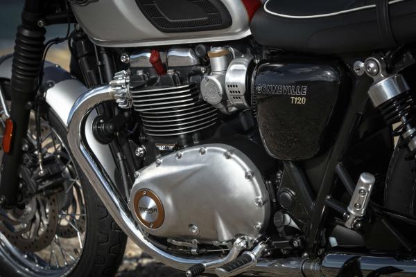 Bonneville T120 review