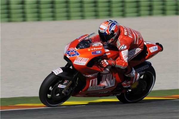 Stoner 'happy' with new Ducati engine