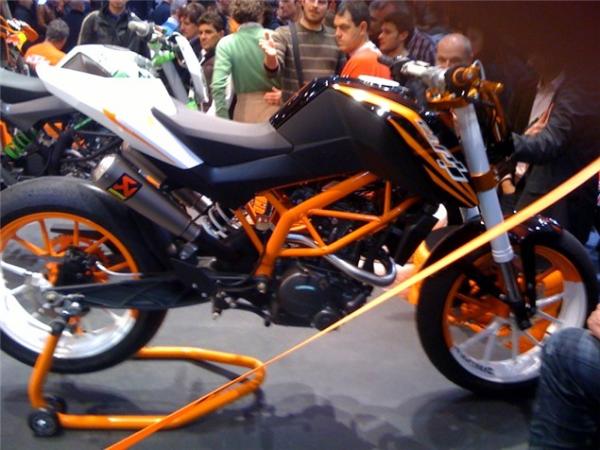 Milan: 2010 KTM 125 streetbike concept