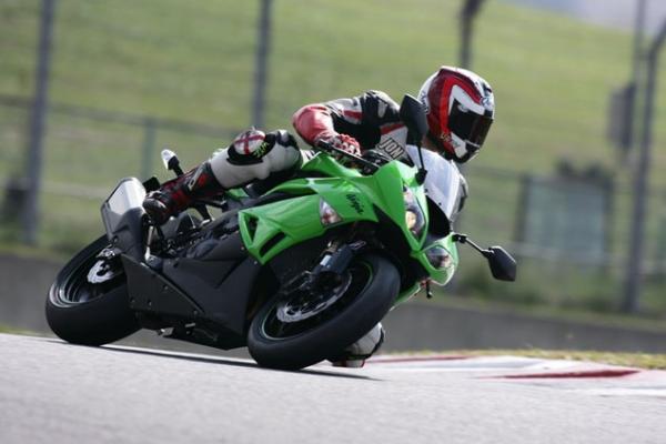 2009 Kawasaki ZX-6R first ride review