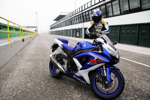 2008 GSX-R600 first ride review