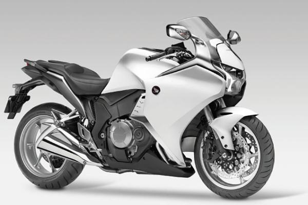 2010 Honda VFR1200F reviews and information