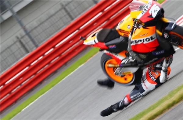 Gallery: Pedrosa's Silverstone crash gallery