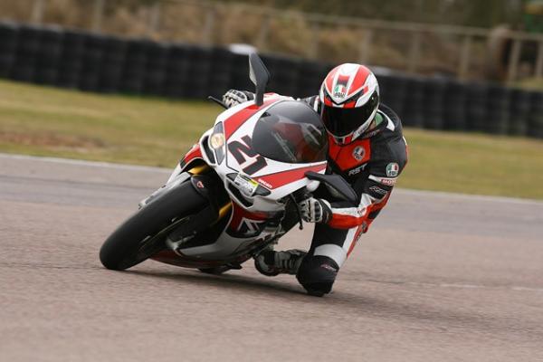 Ducati 1098 Bayliss Mallory Park track test