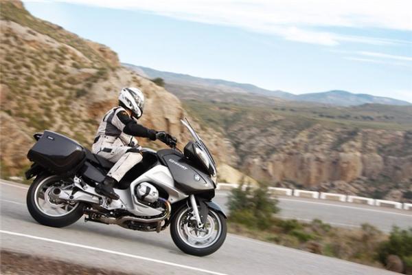 2010 BMW R1200RT launch test review