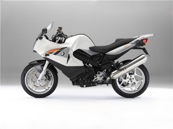 BMW introduce F800ST Touring