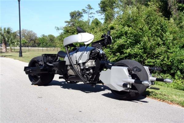 Street-legal Batpod hits the road