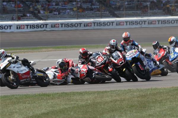 Moto2: Indianapolis crash sequence