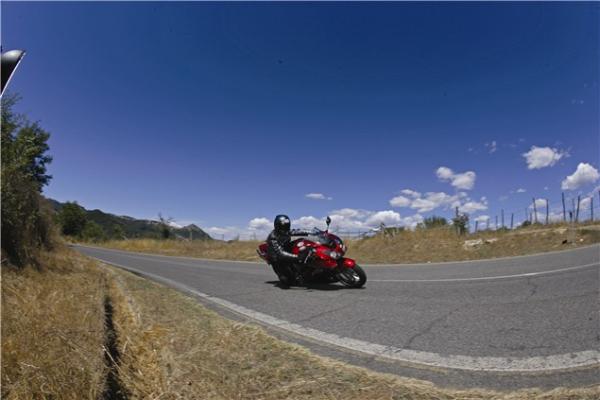 First Ride: 2006 Honda VFR800 VTEC ABS