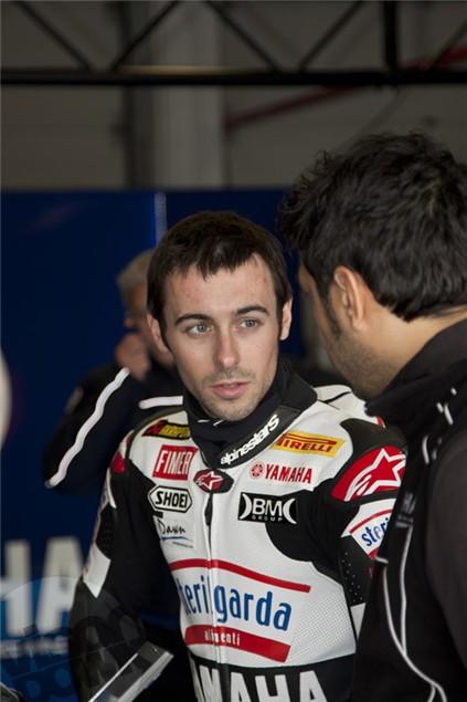 First pics: Eugene Laverty and the Yamaha R1