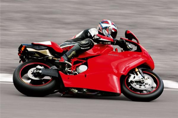 Buyer Guide: Ducati 999 & 749