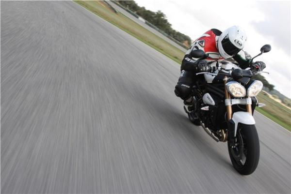 First Impressions: 2011 Triumph Speed Triple