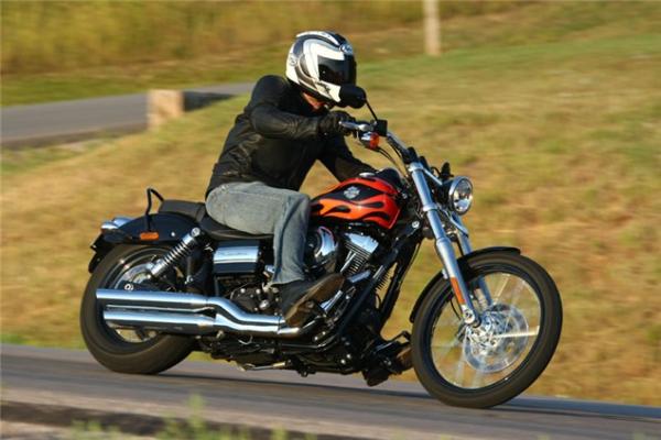 First Ride: 2010 Harley-Davidson Range