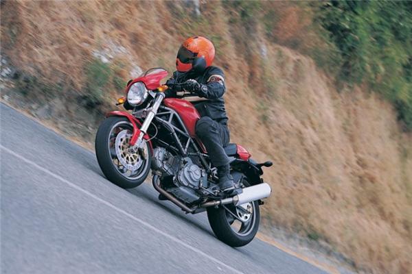 First Ride: 2001 Ducati 620ie Monster