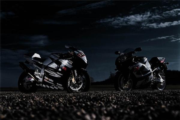 Road Test: GSX-R 750 vs. Crescent GSX-R 750