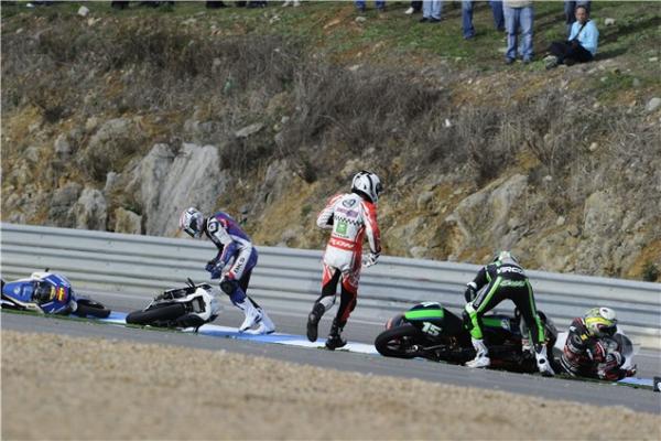 Estoril: 118 crashes over GP weekend