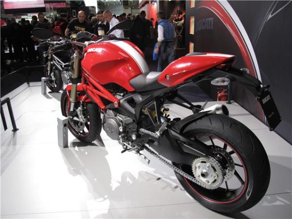 Milan Show: 2011 Ducati Monster 1100EVO