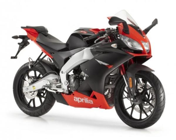 First Look: 2011 Aprilia RS4