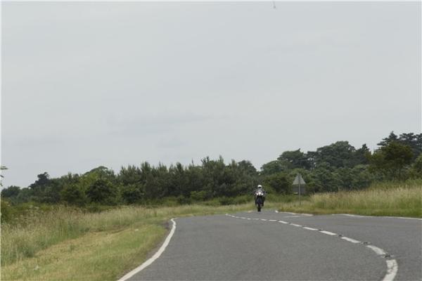 KTM RC8R vs. Corby Glen