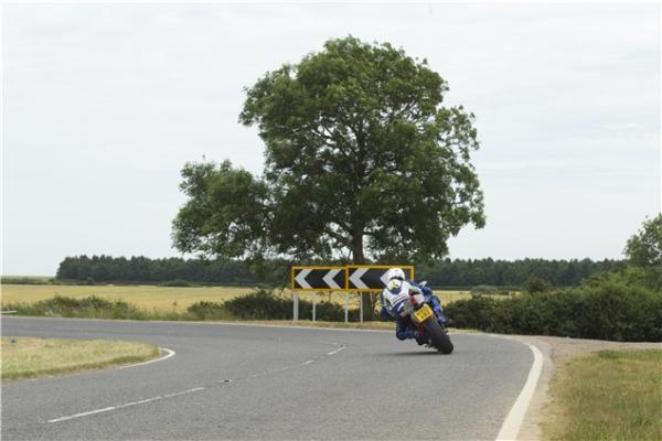 KTM RC8R vs. Corby Glen