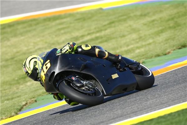 Pic Special: Rossi tests 2011 Ducati