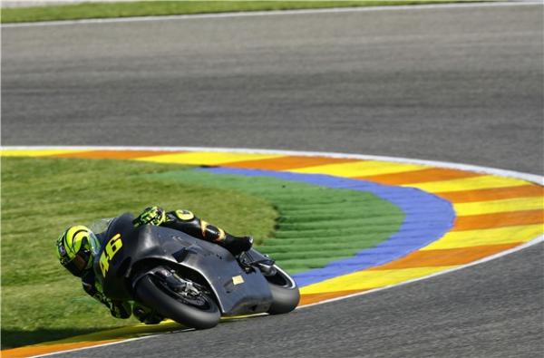 Pic Special: Rossi tests 2011 Ducati