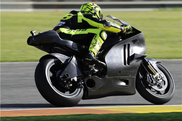 Pic Special: Rossi tests 2011 Ducati