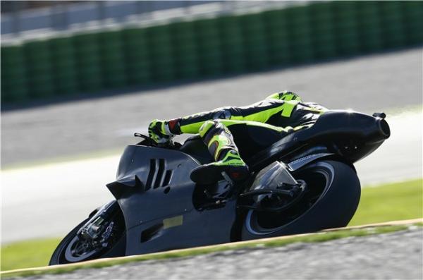 Pic Special: Rossi tests 2011 Ducati