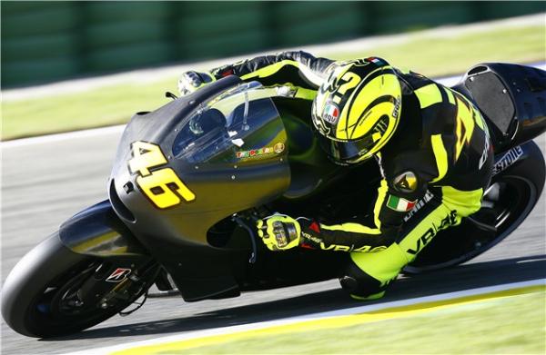 Pic Special: Rossi tests 2011 Ducati