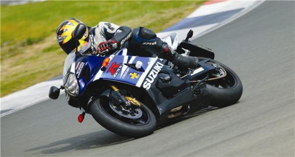 2003 GSX-R1000 review