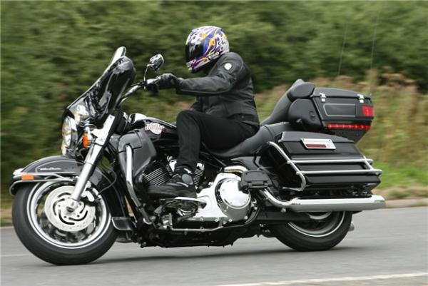 First Ride: 2007 Harley-Davidson Range