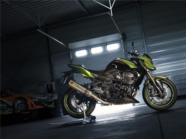 2011 Kawasaki Z750R: Details, Specs & Gallery