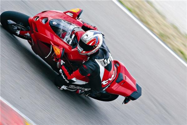 First Ride: 2005 Ducati 999