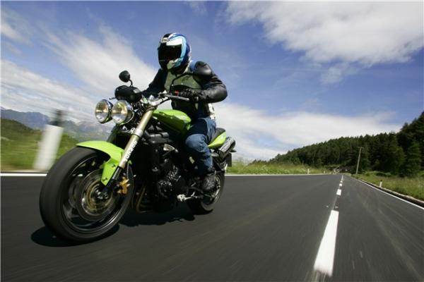 First Ride: 2007 Triumph Street Triple