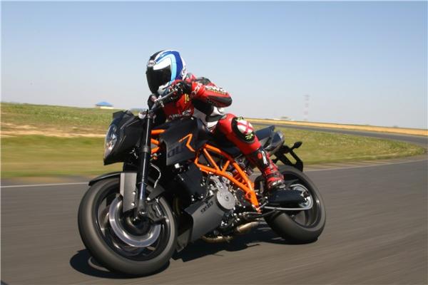 First Ride: 2008 KTM 990R Super Duke