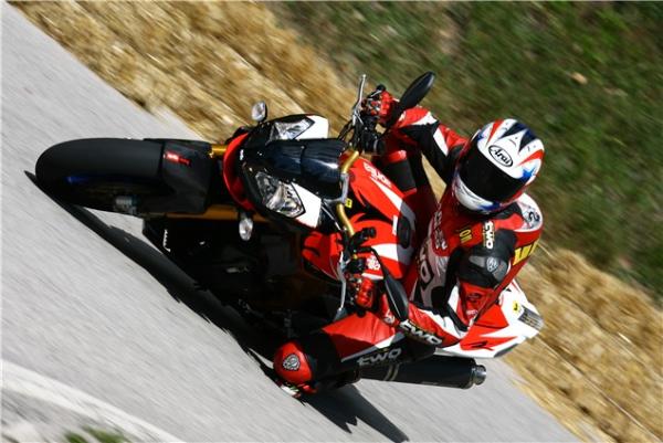 First Ride: 2007 Aprilia Tuono Factory