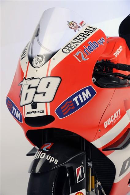 First pics: Ducati Desmosedici GP11