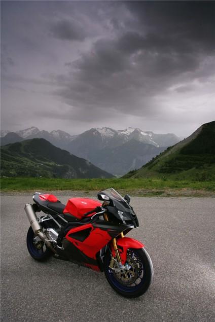 Road Test: R1200S v. RSV-R v. CBR1000RR v. 955i